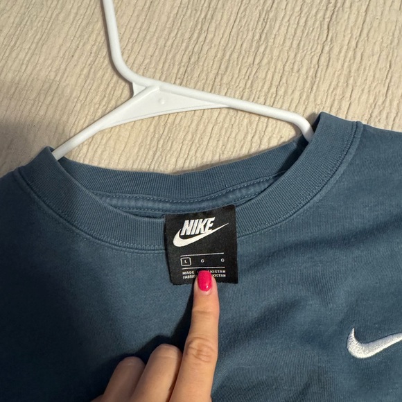 Nike Women's Teal Sweatshirt - Picture 3 of 3
